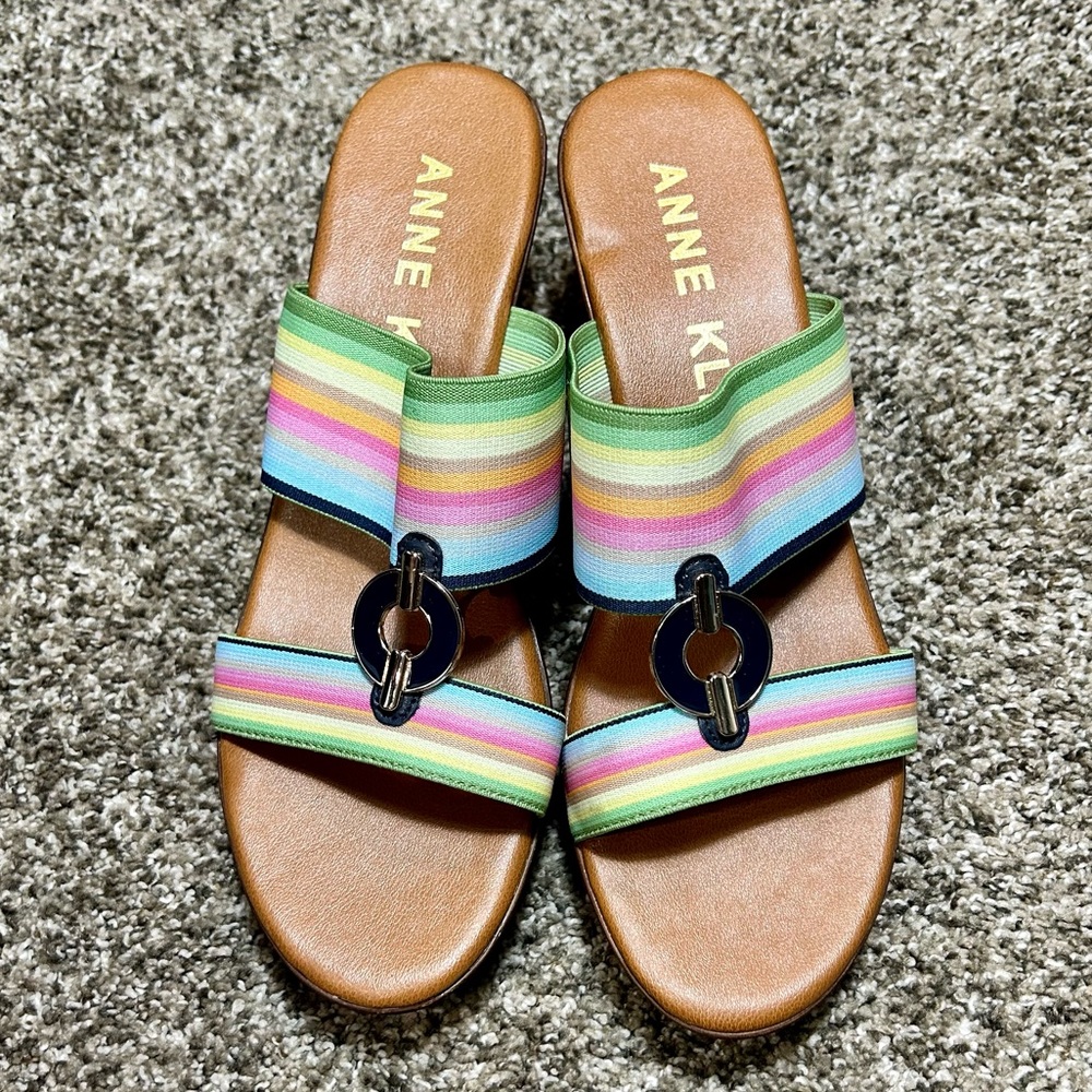 Anne Klein Multi-Colored Hadya Wedge Sandals Size 9